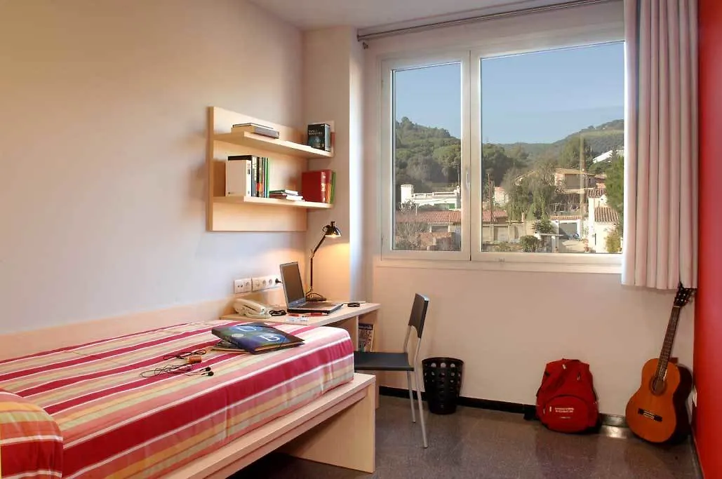 Hotel Agora Bcn. Residencia Universitaria Internacional Apartment Barcelona